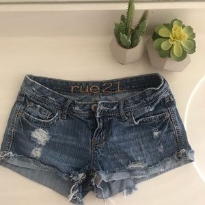 Low rise shorts